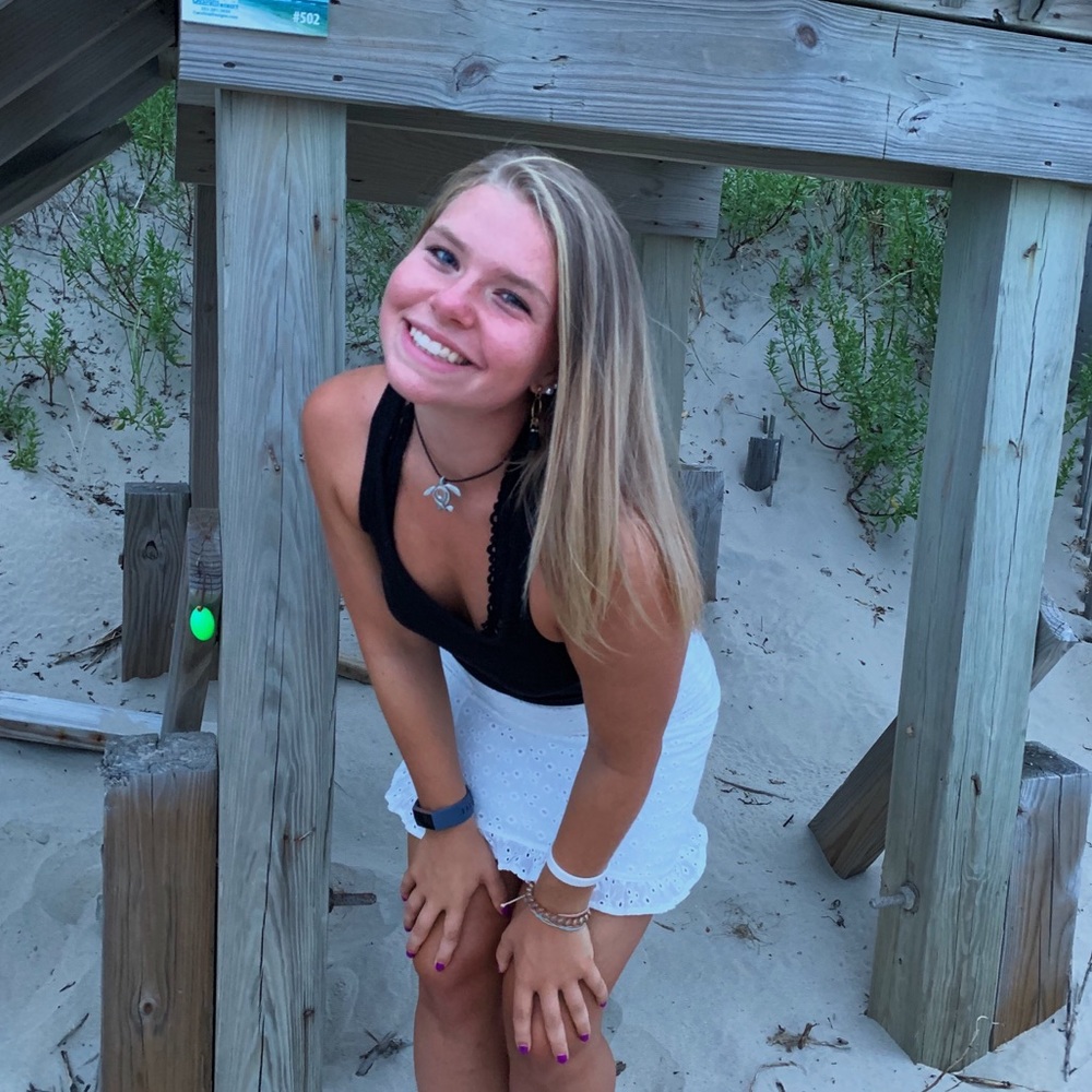 Meet your Posher, Mackenzie